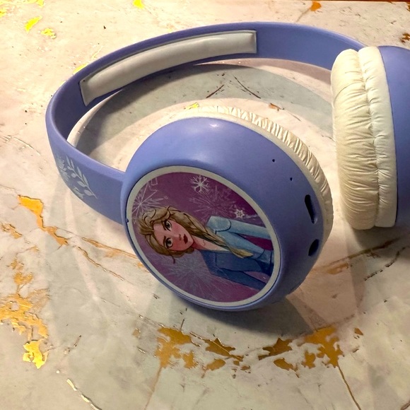 Disney Frozen Children’s Bluetooth Headphones - Picture 1 of 11